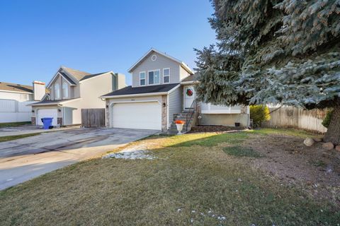 Tiny photo for 5661 W SUNKIST DR S, Kearns, UT 84118 (MLS # 2131243)