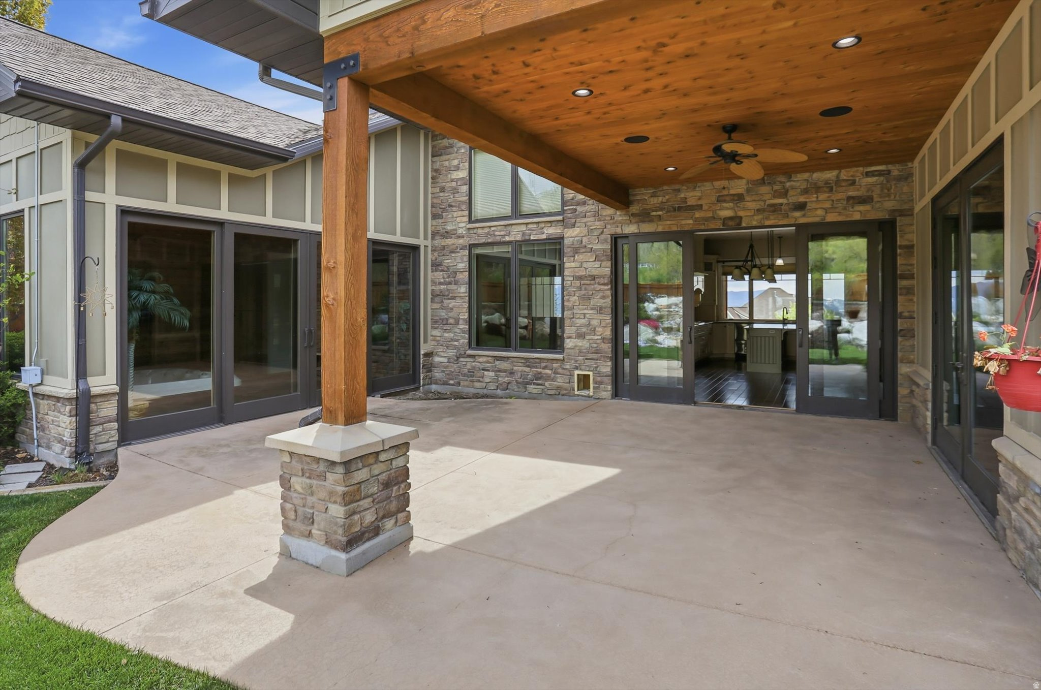 SHADOW BLUFF ESTATES - Residential