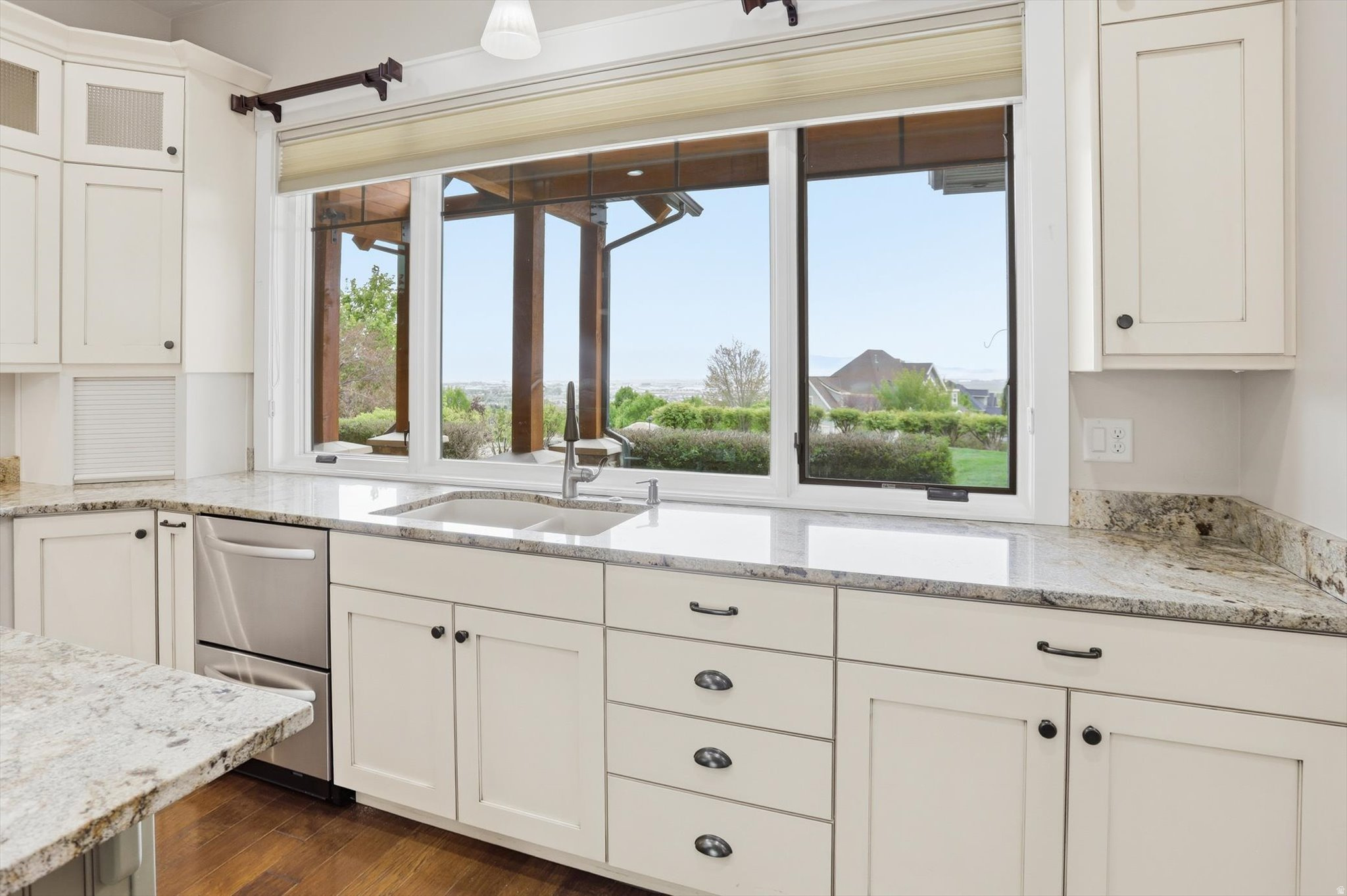 SHADOW BLUFF ESTATES - Residential