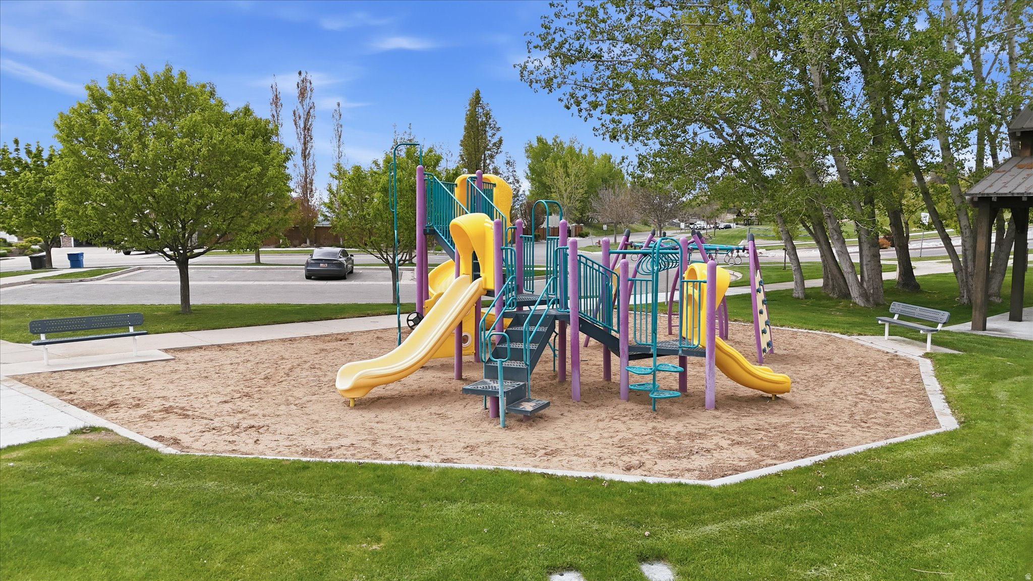 SHADOW BLUFF ESTATES - Residential