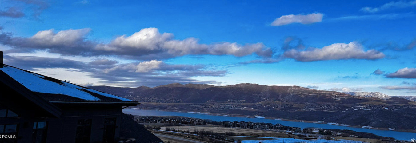 RESIDENCES AT THE GRAND HYATT - Residential