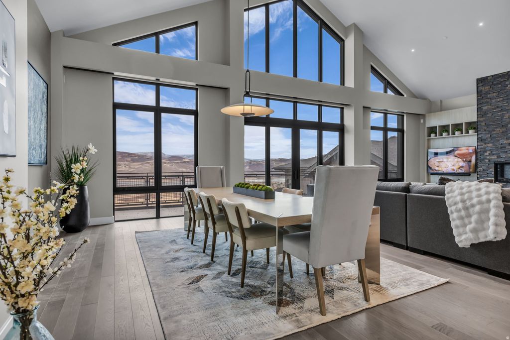 Photo of 1702 W GLENCOE WAY #8038, Deer Valley, UT 84060 (MLS # 2134621)