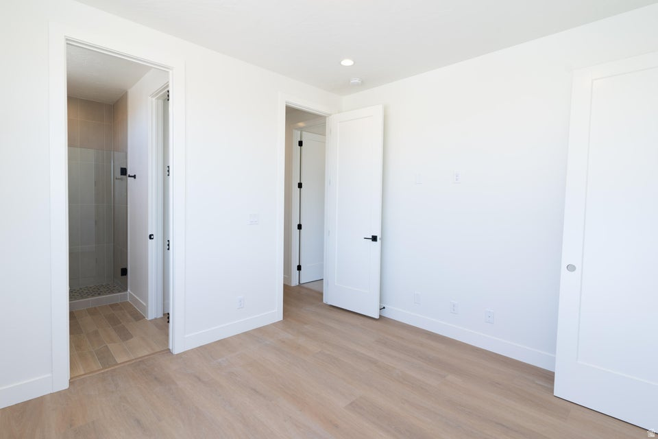 ATKINVILLE TOWNHOMES AT DESERT COLOR - Residential