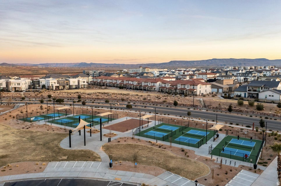 ATKINVILLE TOWNHOMES AT DESERT COLOR - Residential