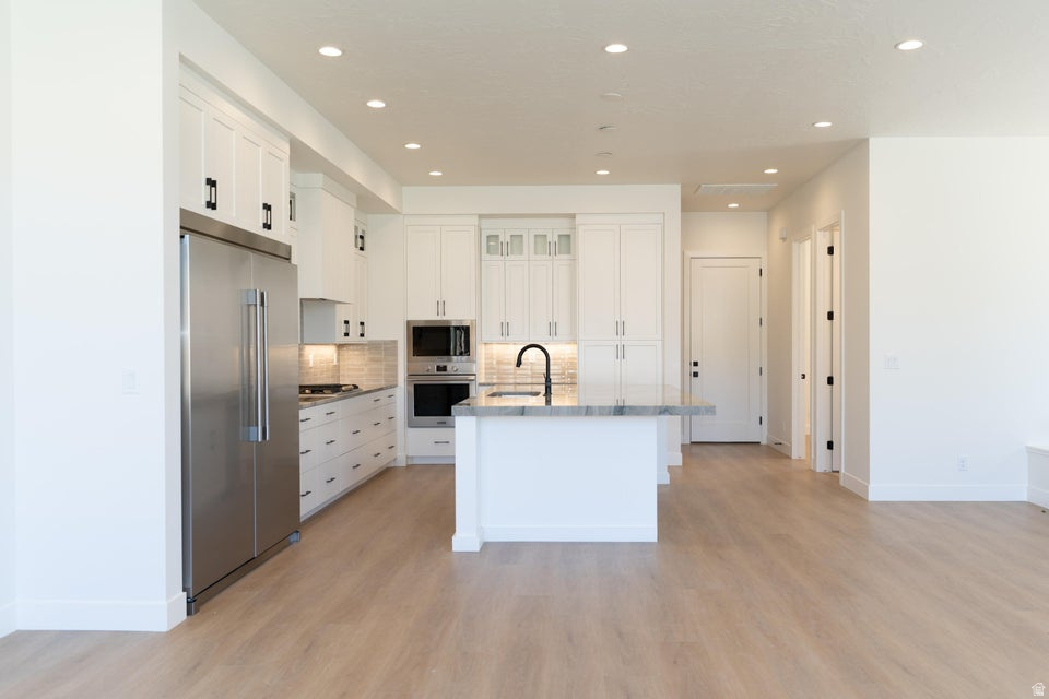 ATKINVILLE TOWNHOMES AT DESERT COLOR - Residential