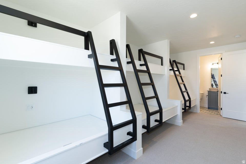 ATKINVILLE TOWNHOMES AT DESERT COLOR - Residential