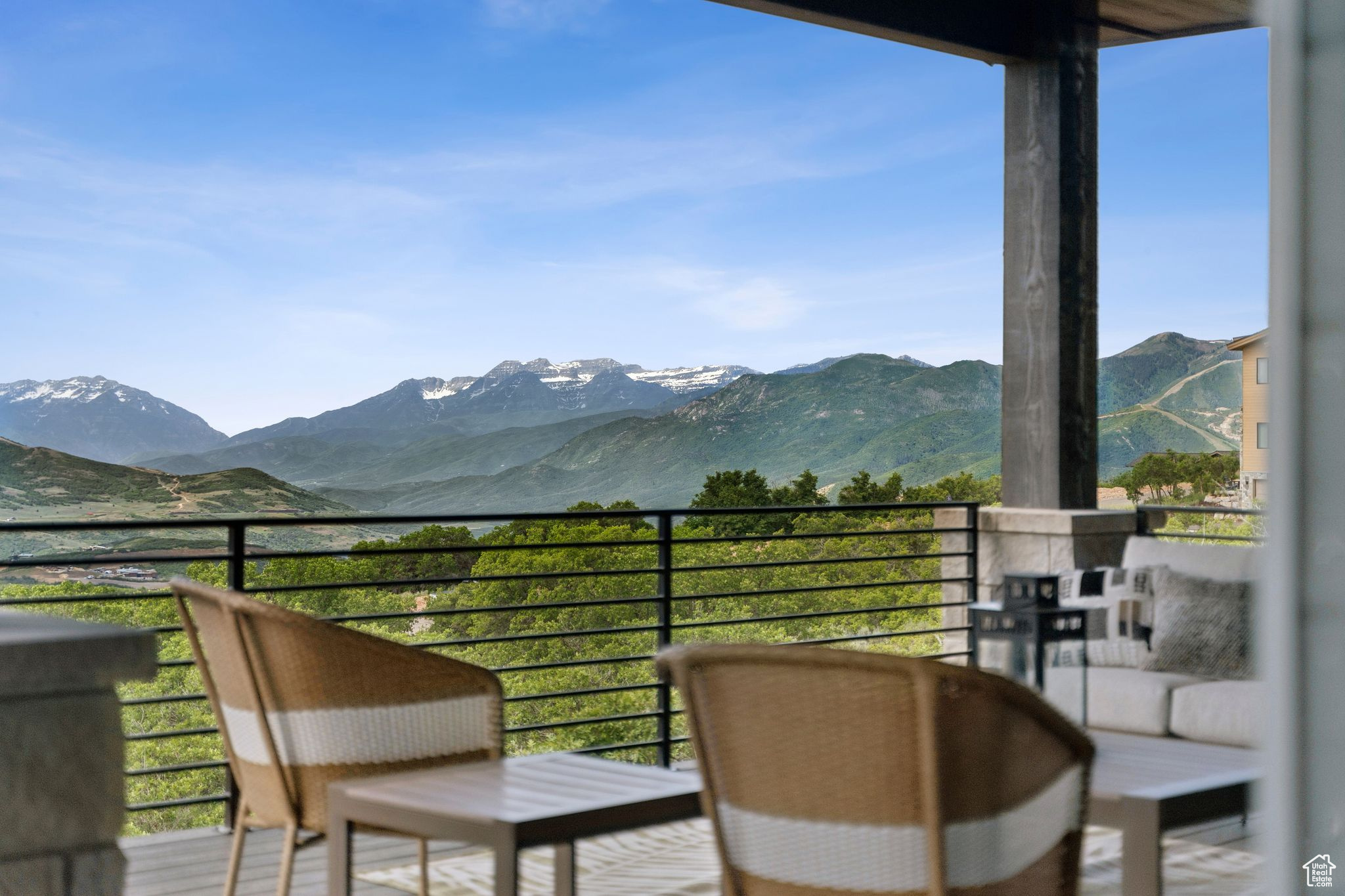 GOLDEN EAGLE - Residential