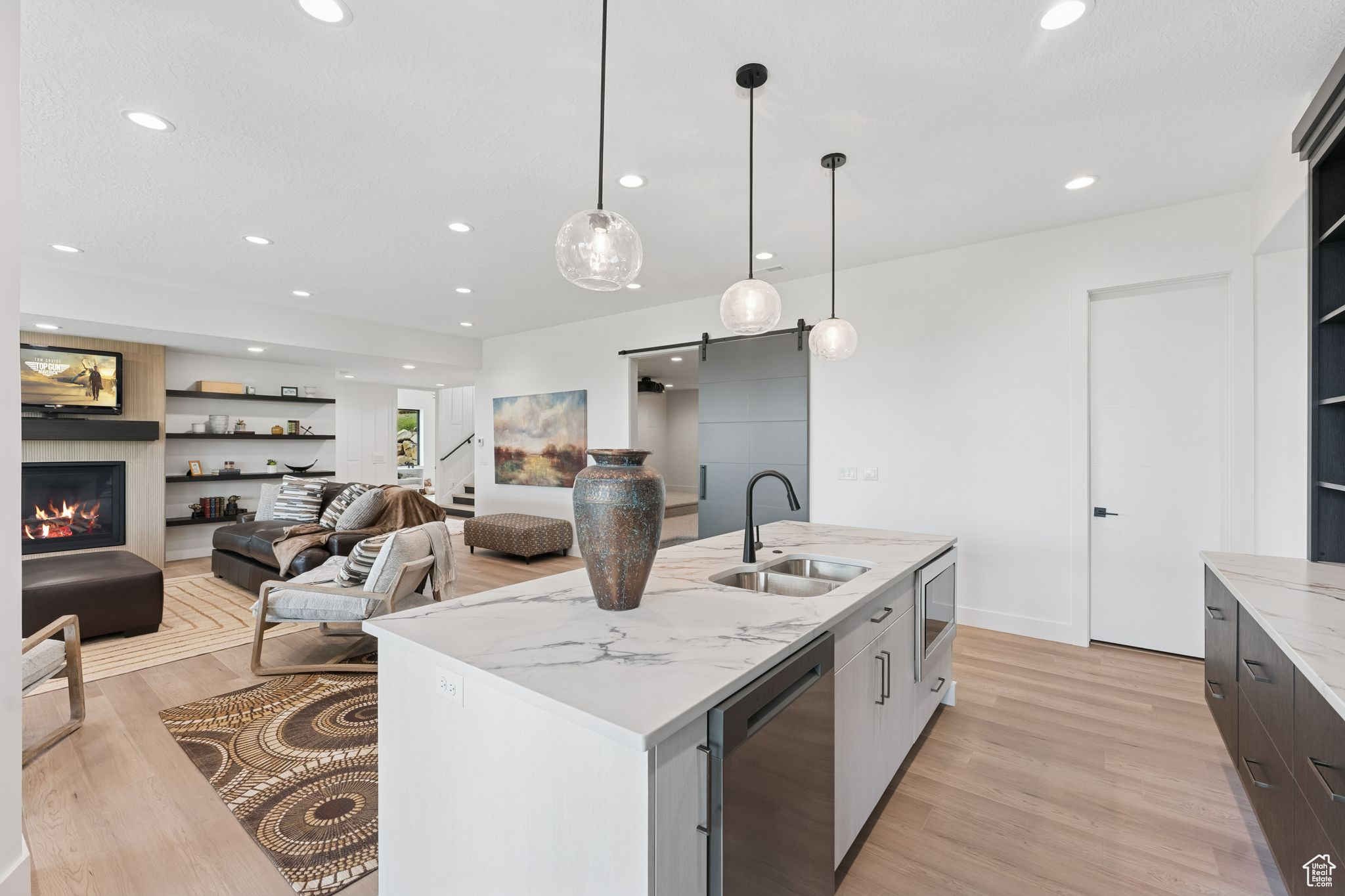 GOLDEN EAGLE - Residential