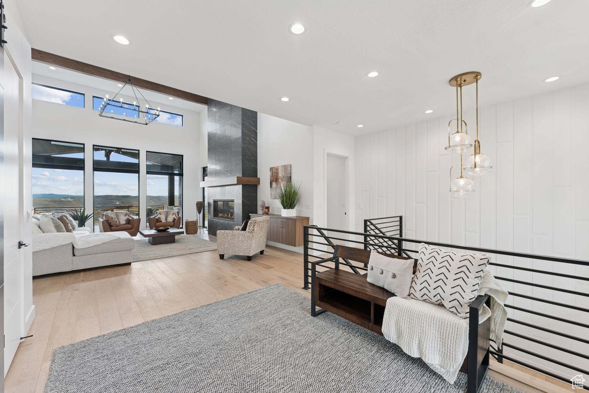 GOLDEN EAGLE - Residential