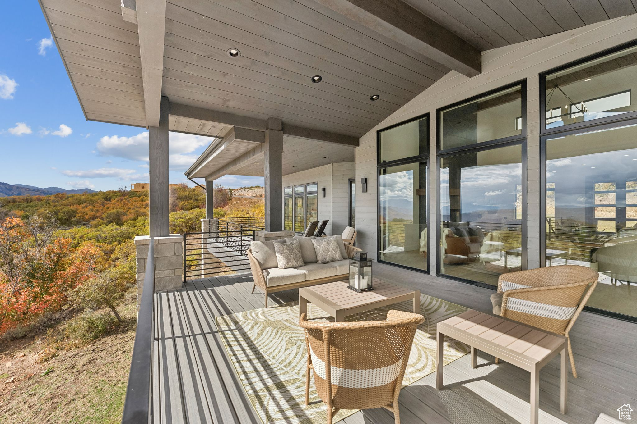 GOLDEN EAGLE - Residential