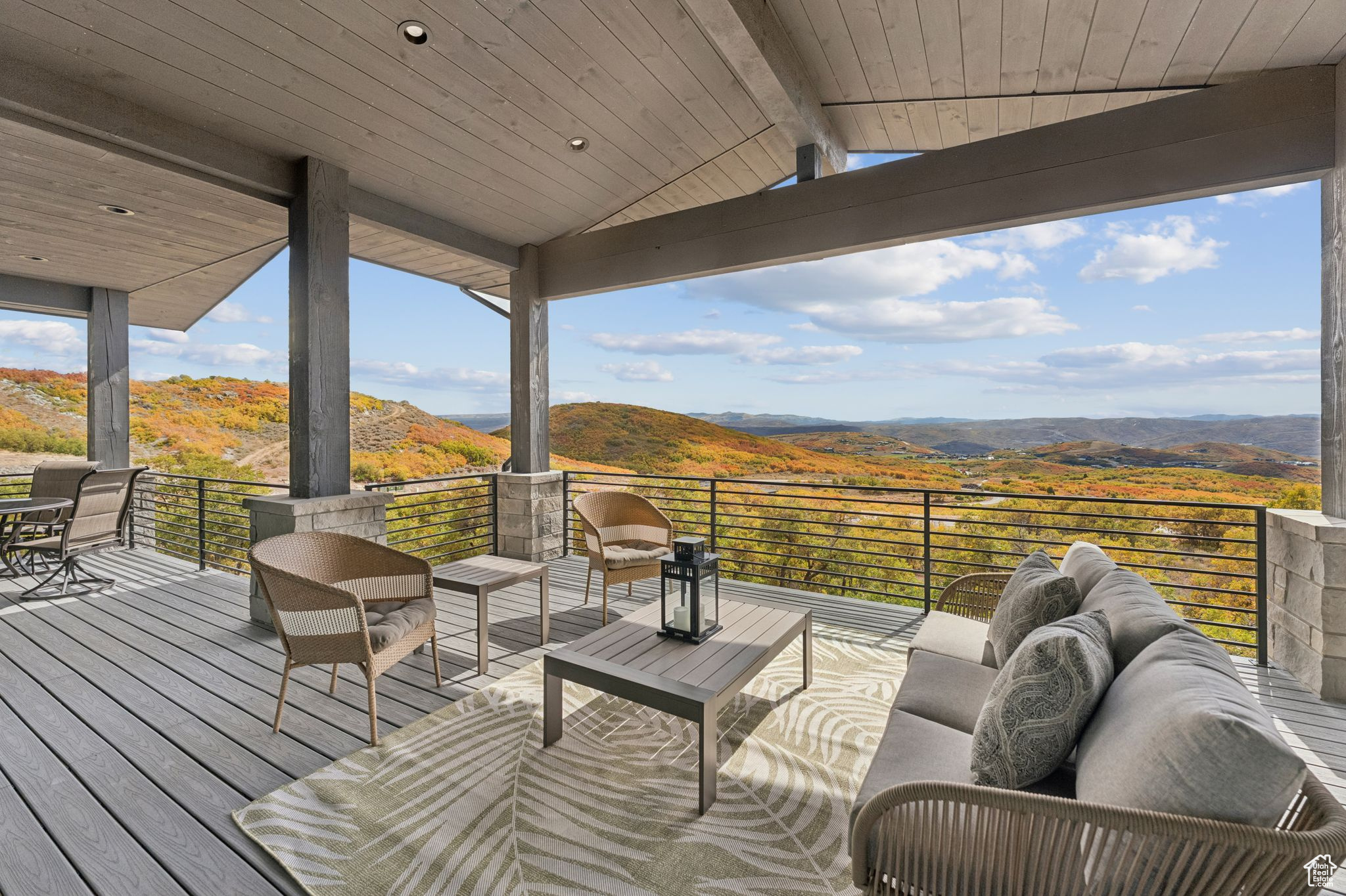 GOLDEN EAGLE - Residential