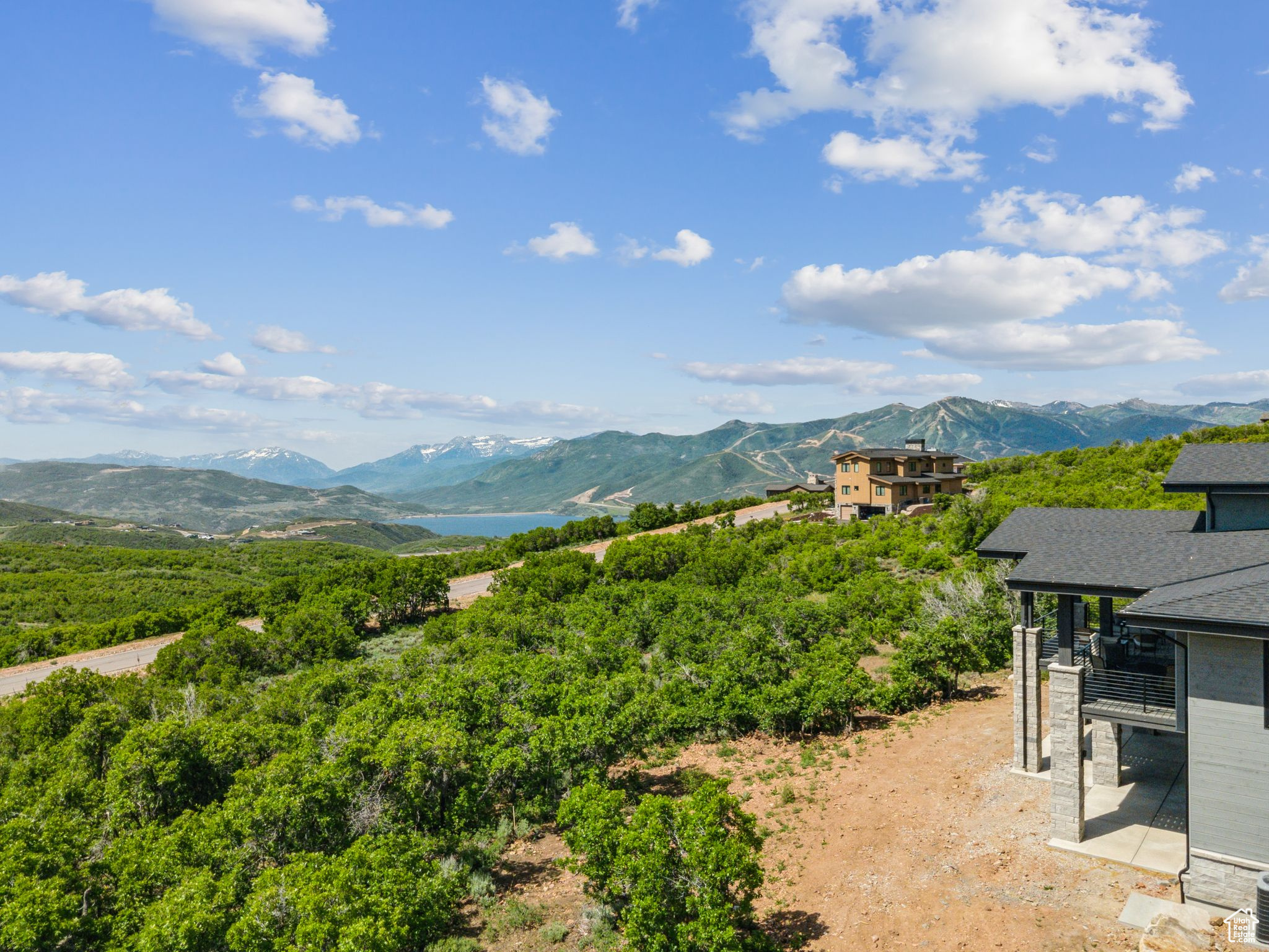 GOLDEN EAGLE - Residential