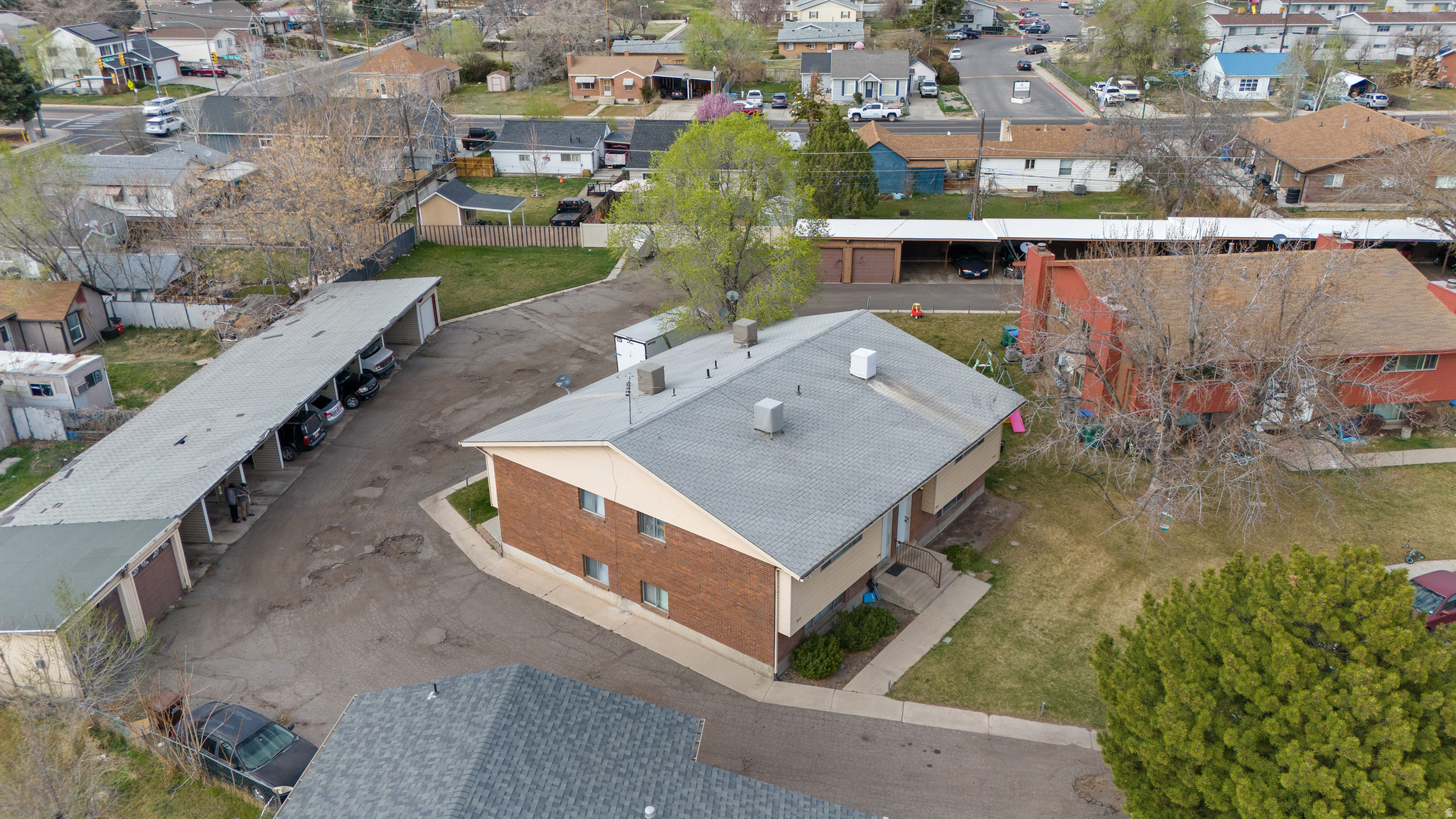 HOLLY LANE - Residential Income