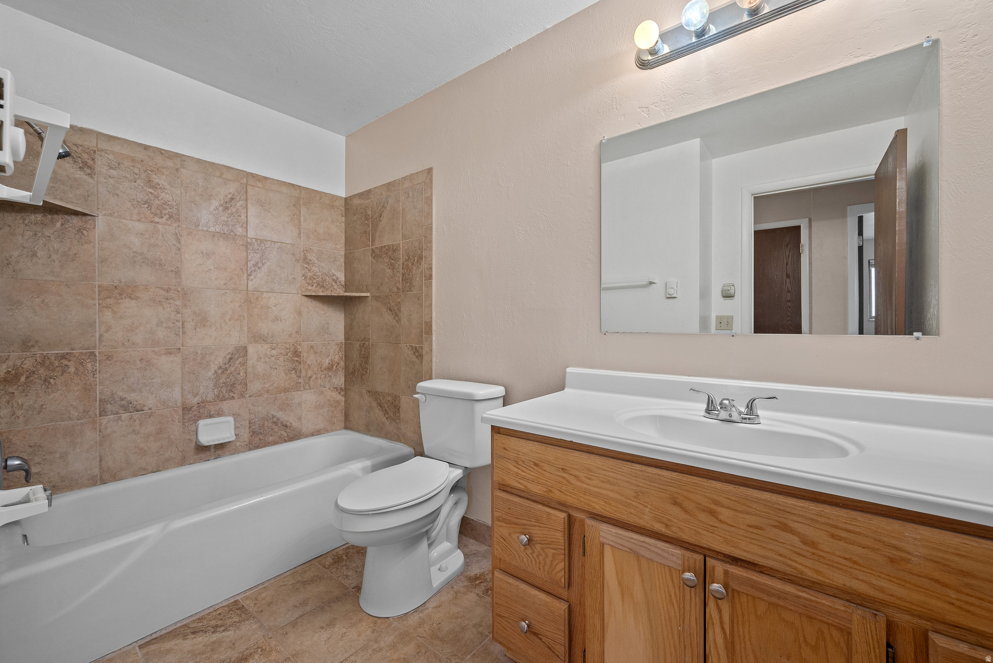 HOLLY LANE - Residential Income