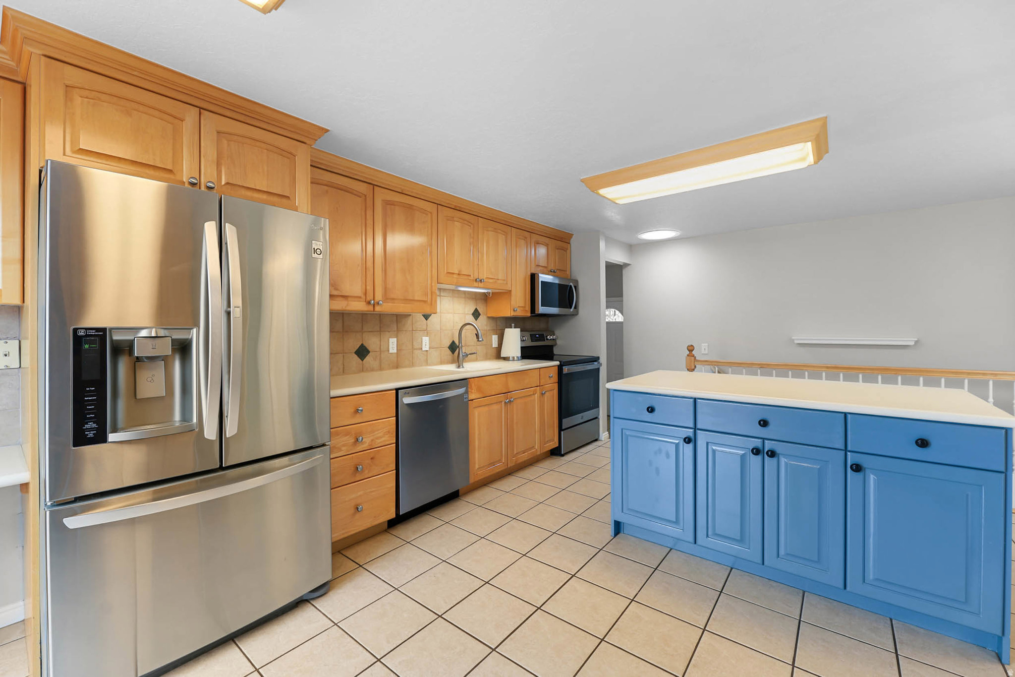 EASTRIDGE #3 - Residential