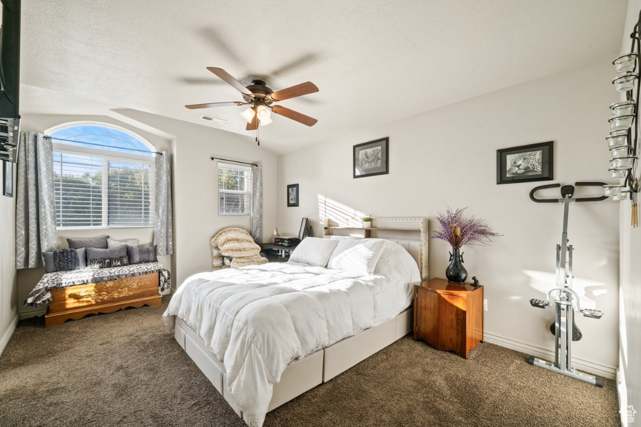 CAMELOT COVE - Residential