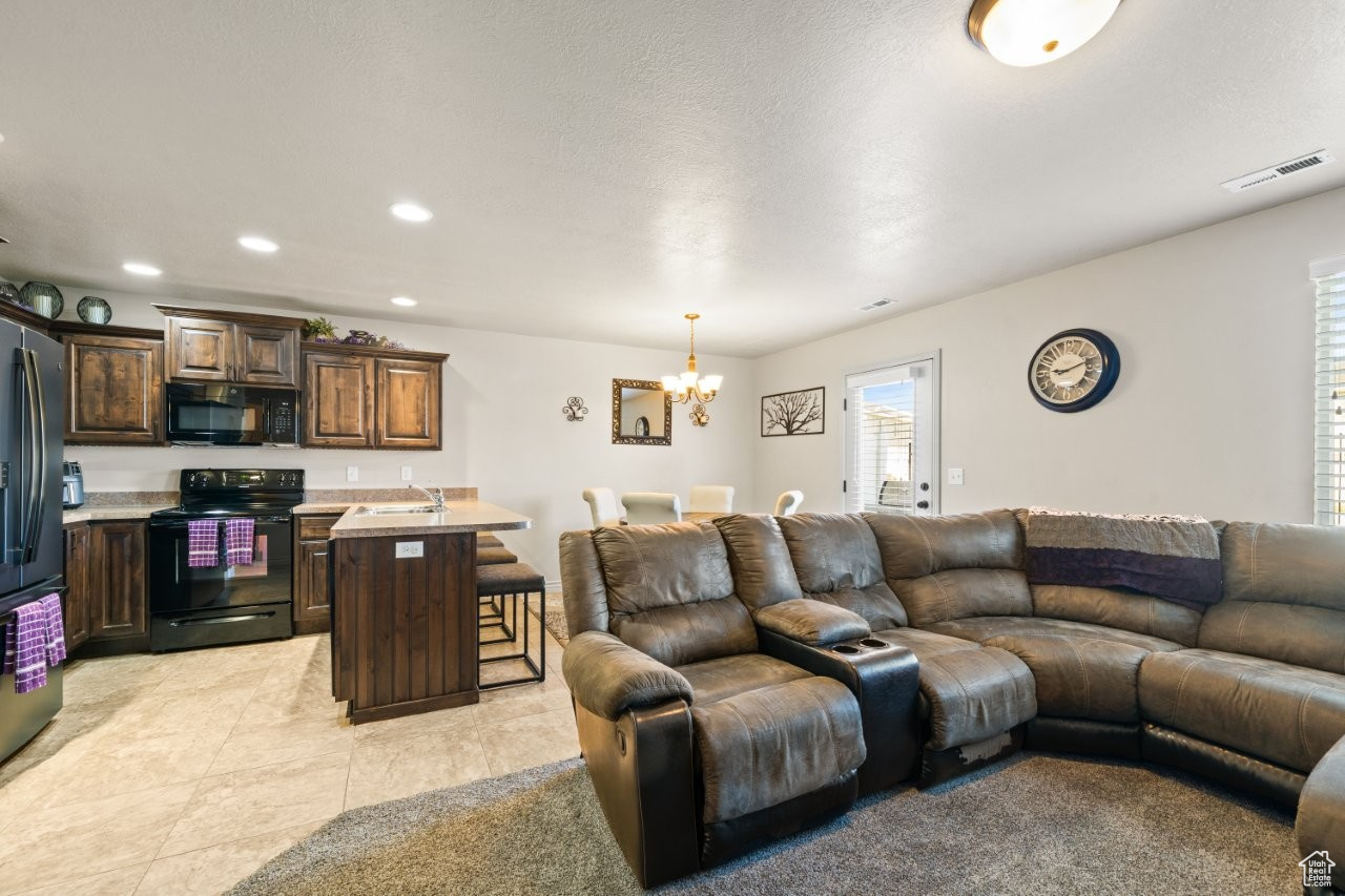 CAMELOT COVE - Residential