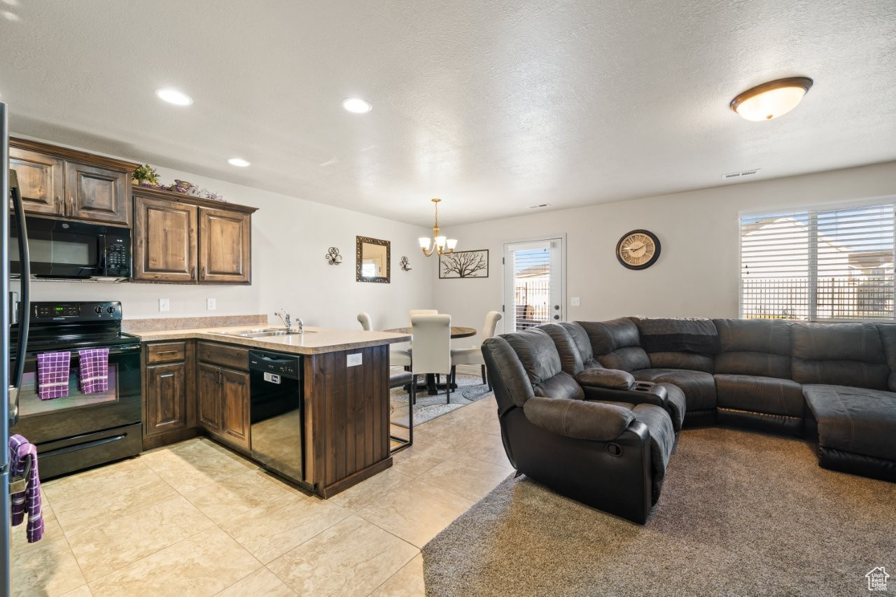 CAMELOT COVE - Residential