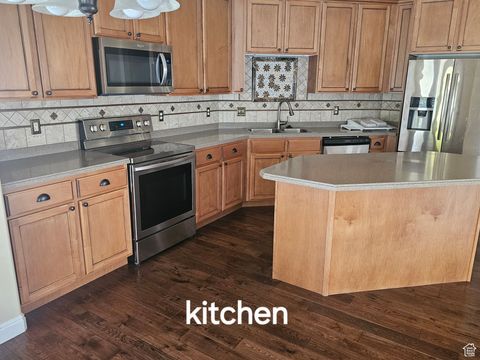 Tiny photo for 4441 W BRIDGESTONE DR, Cedar Hills, UT 84062 (MLS # 2119228)