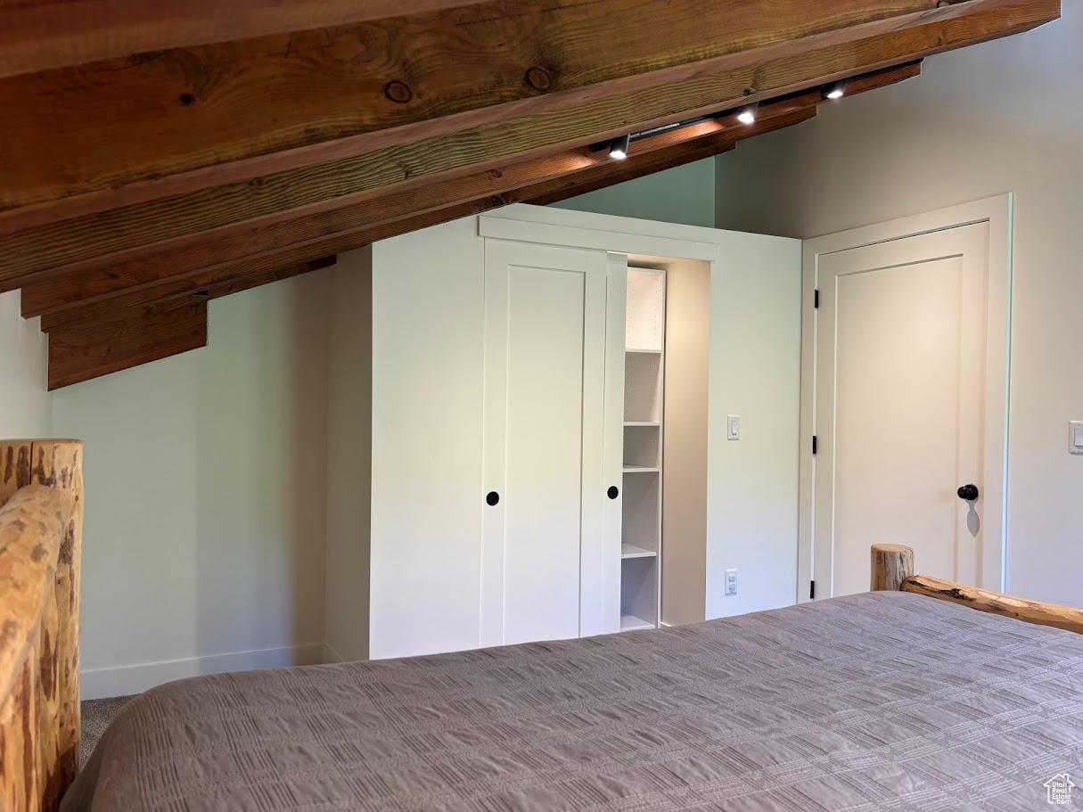 PINE MEADOW RANCH - Residential