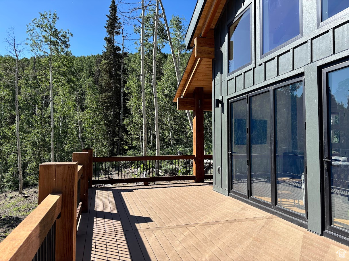 PINE MEADOW RANCH - Residential