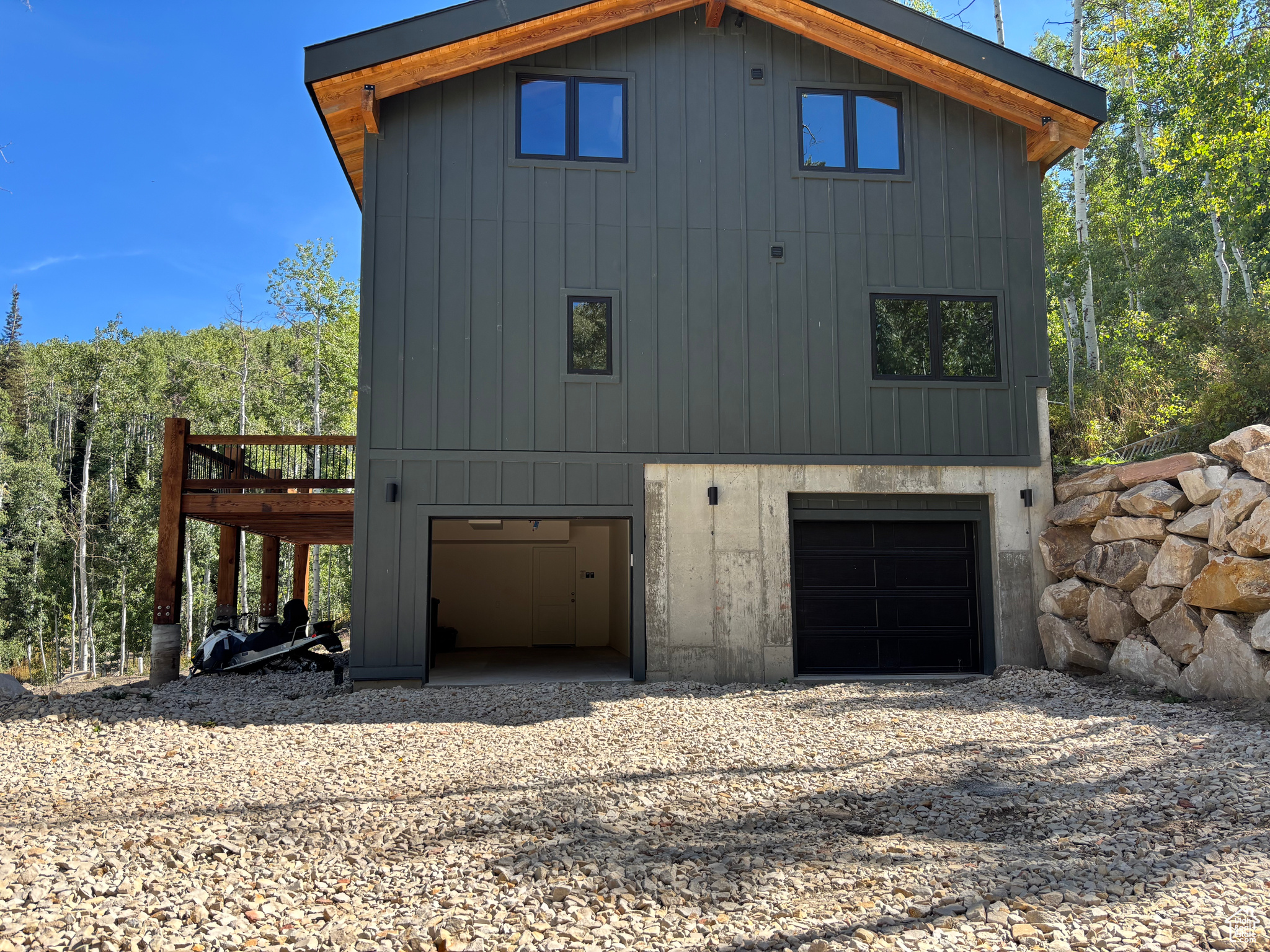 PINE MEADOW RANCH - Residential
