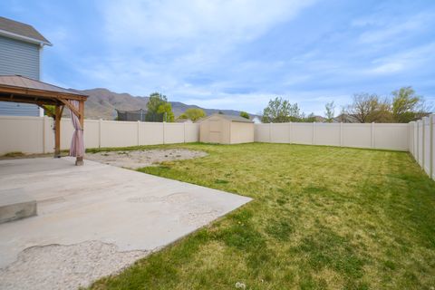 Tiny photo for 2128 E EAGLE CREST WAY, Eagle Mountain, UT 84005 (MLS # 2156374)