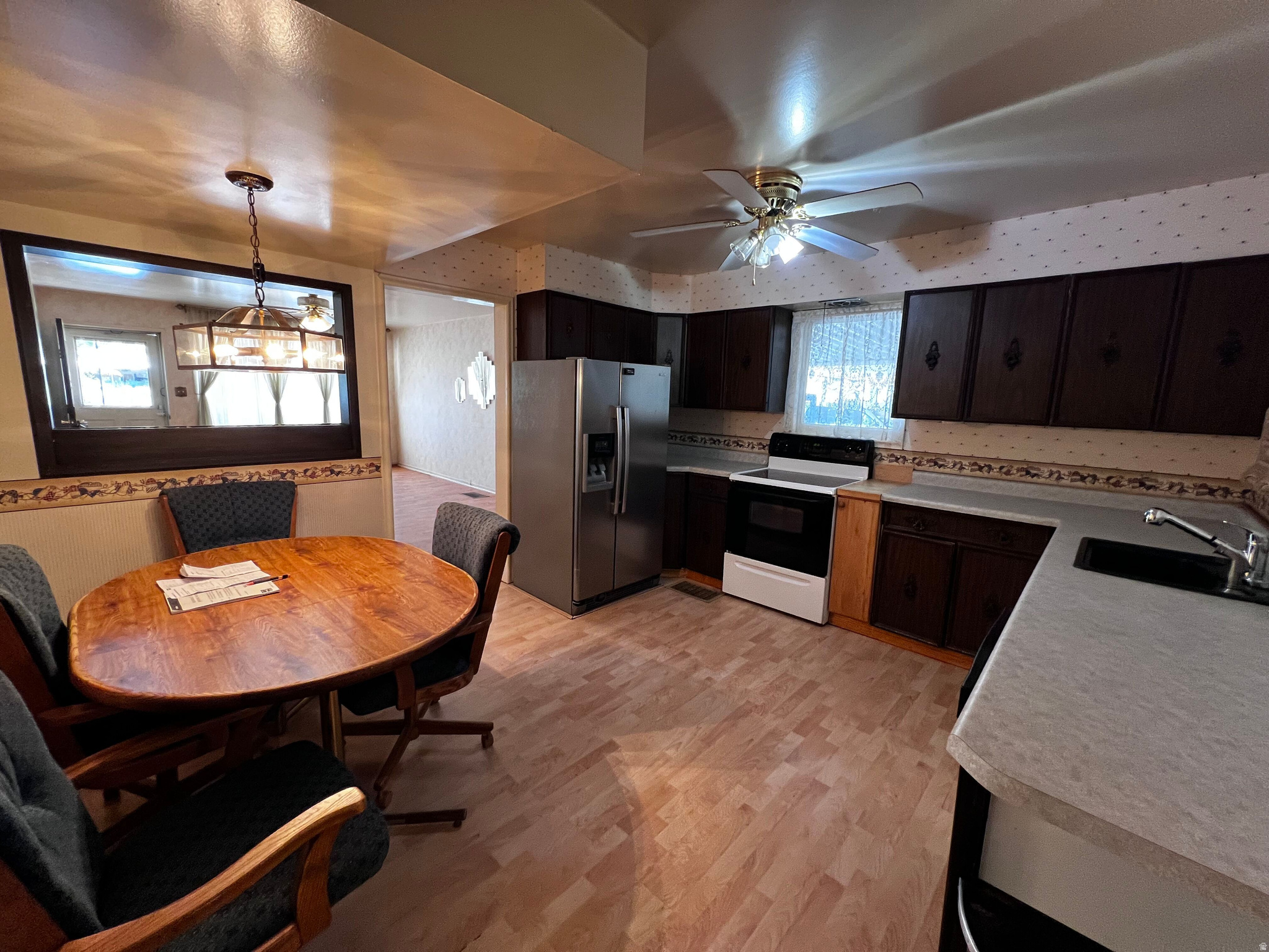 PRATTS SURVEY OF WEL - Residential