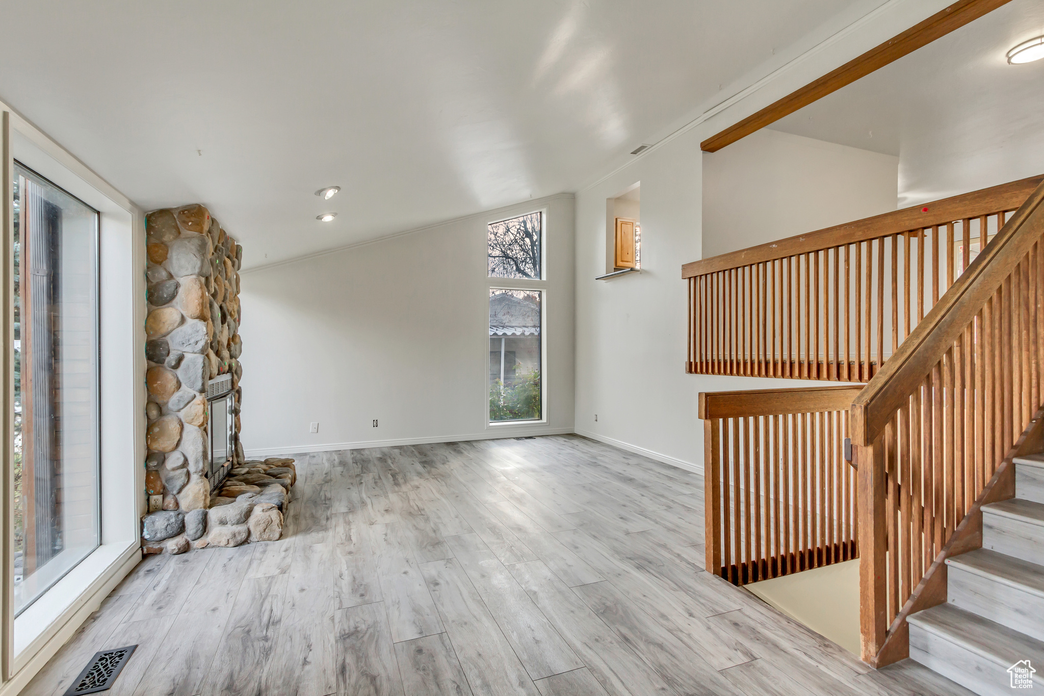 2573 Jordan Meadows Ln, West Jordan, Utah image 3