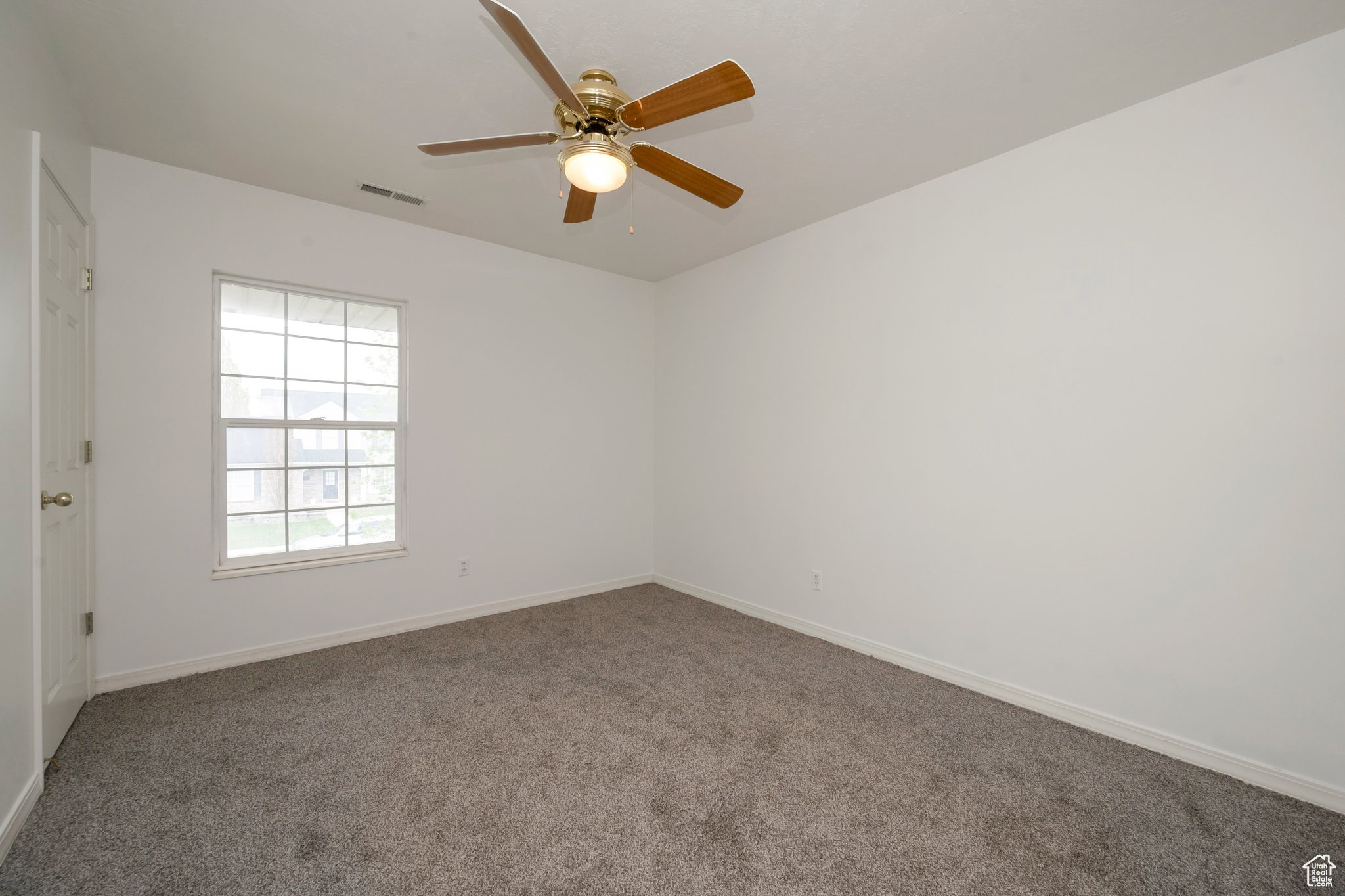 Draper, Utah 84020, United States, 4 Bedrooms Bedrooms, ,3 BathroomsBathrooms,Residential,Pending,118878