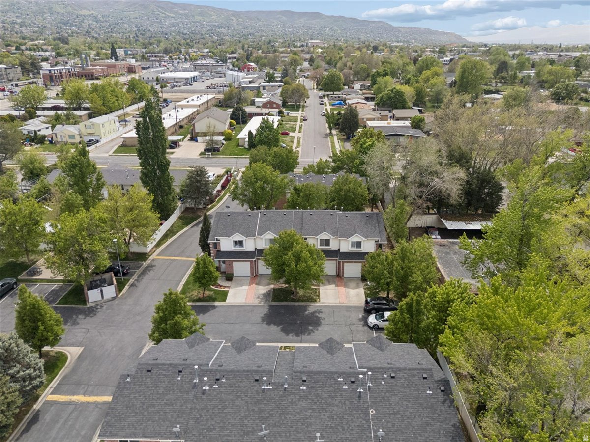 PEREGRINE POINTE CON - Residential