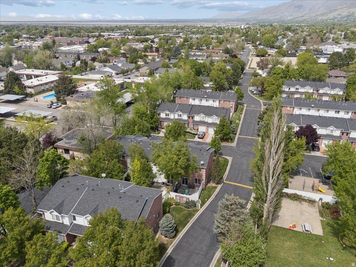 PEREGRINE POINTE CON - Residential