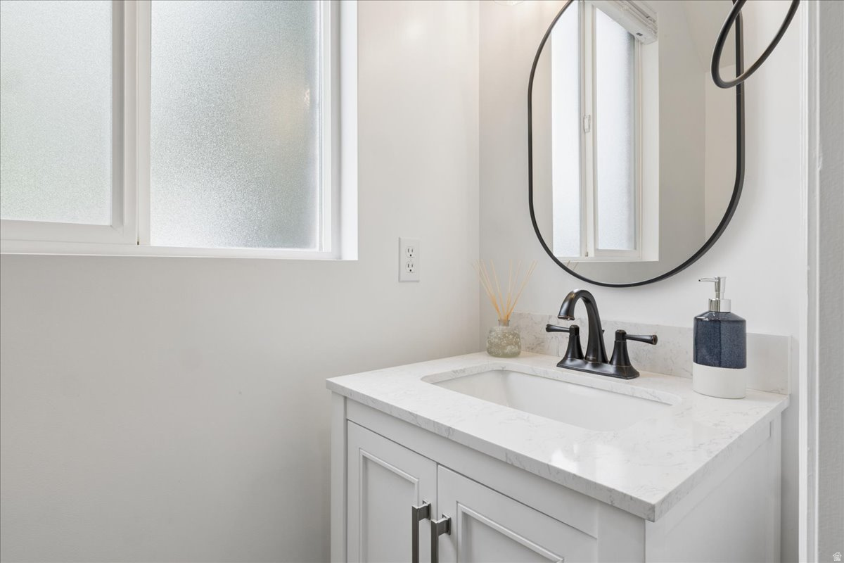 PEREGRINE POINTE CON - Residential