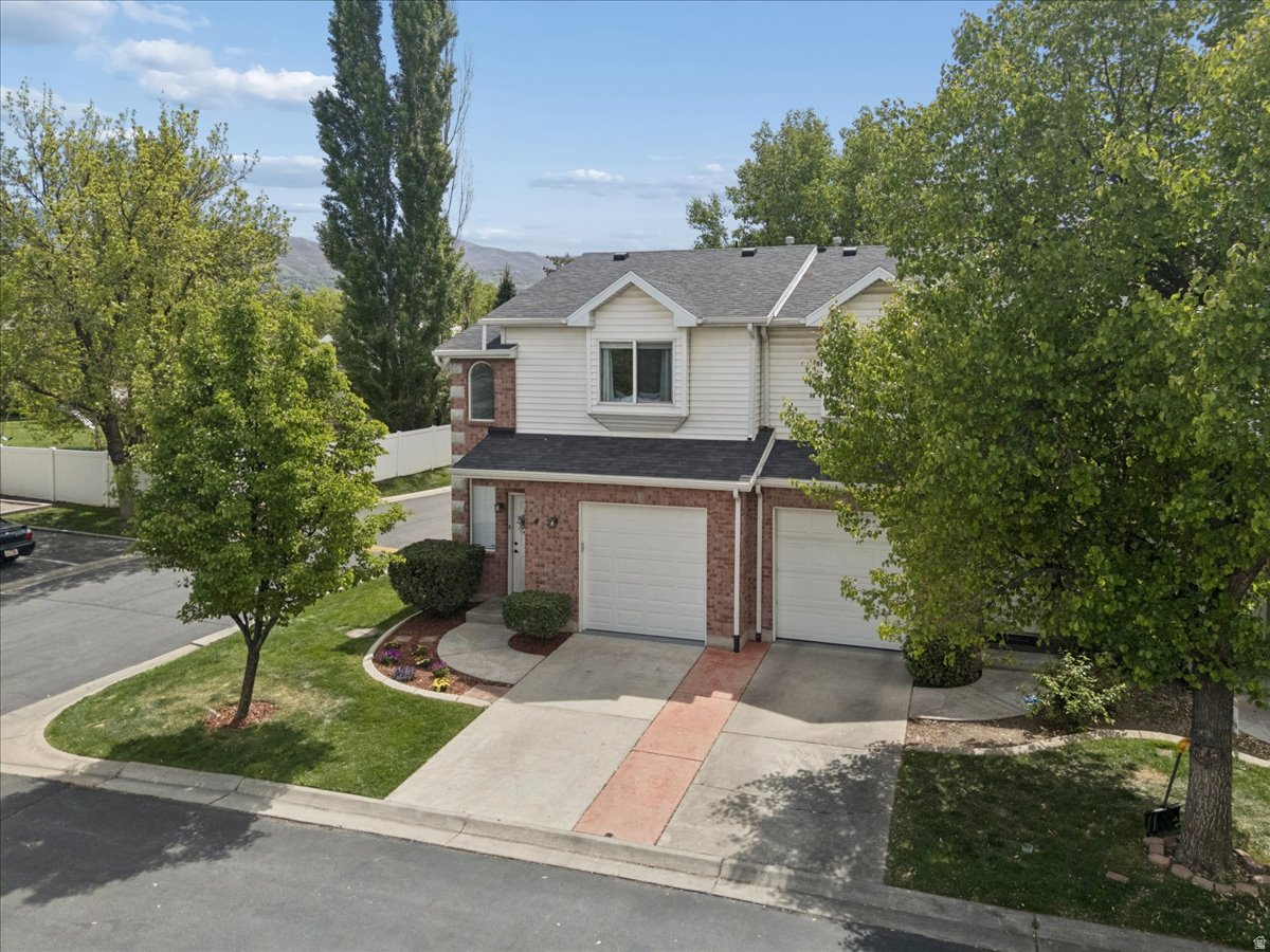 PEREGRINE POINTE CON - Residential