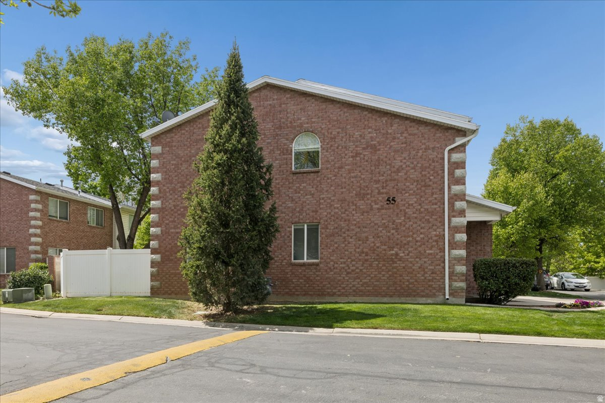 PEREGRINE POINTE CON - Residential