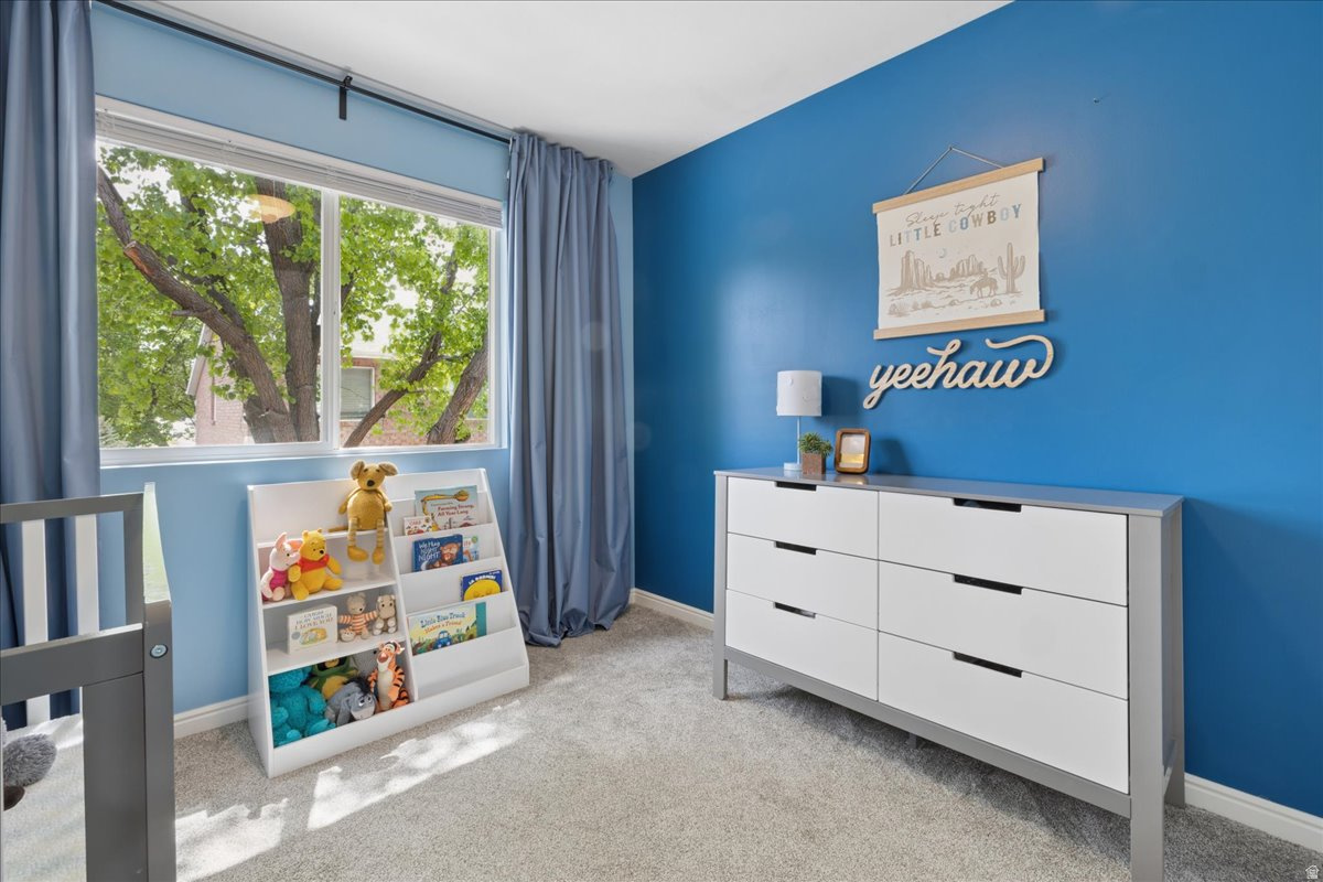 PEREGRINE POINTE CON - Residential