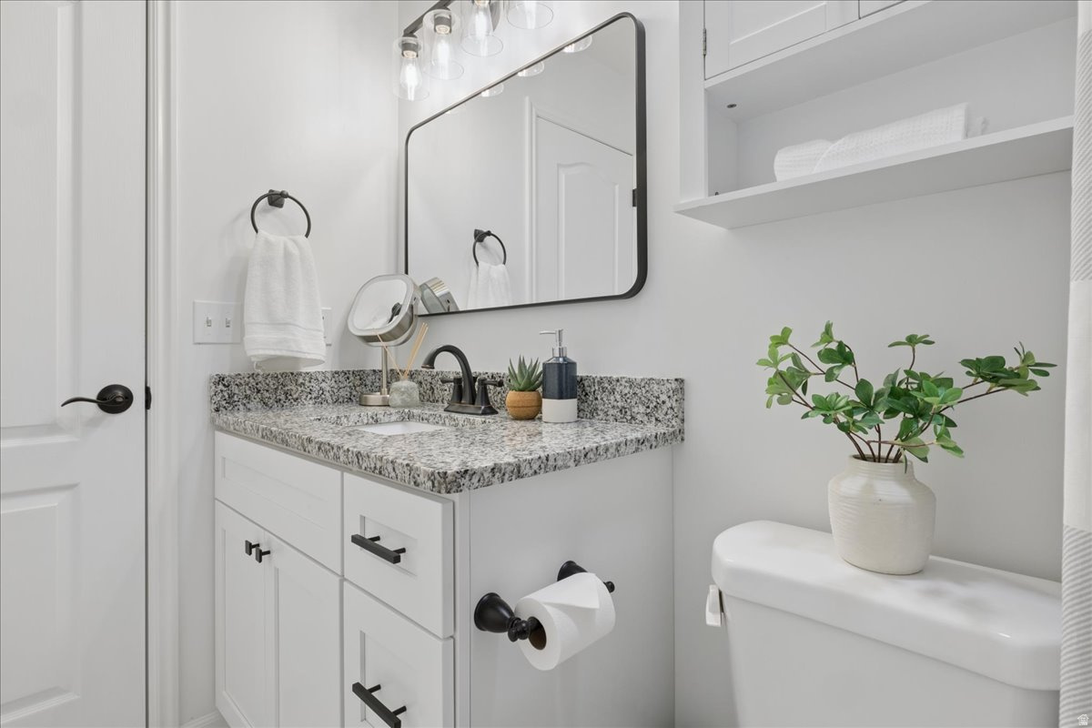 PEREGRINE POINTE CON - Residential