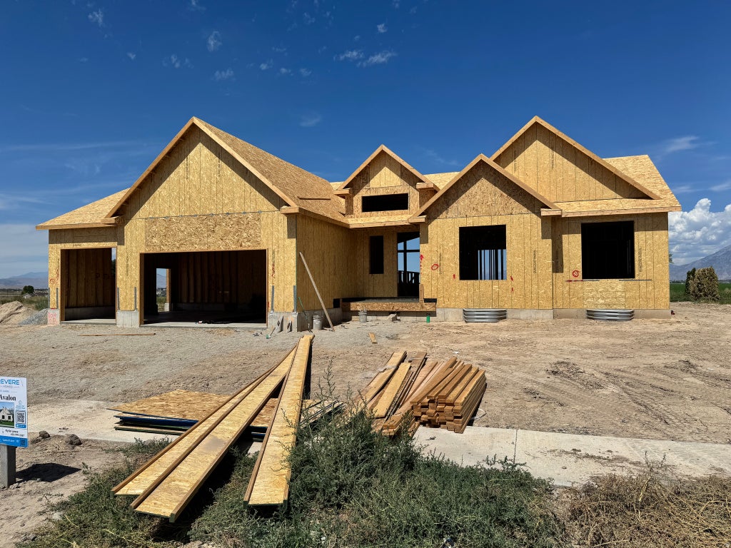 Photo of 194 W 650 N #28, Salem, UT 84653 (MLS # 2182015)