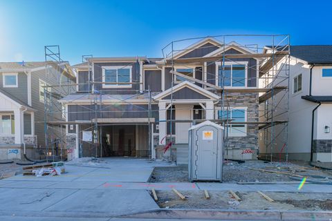 Photo of 12758 S TWISTED OAK DR #2006, Herriman, UT 84096 (MLS # 2112342)