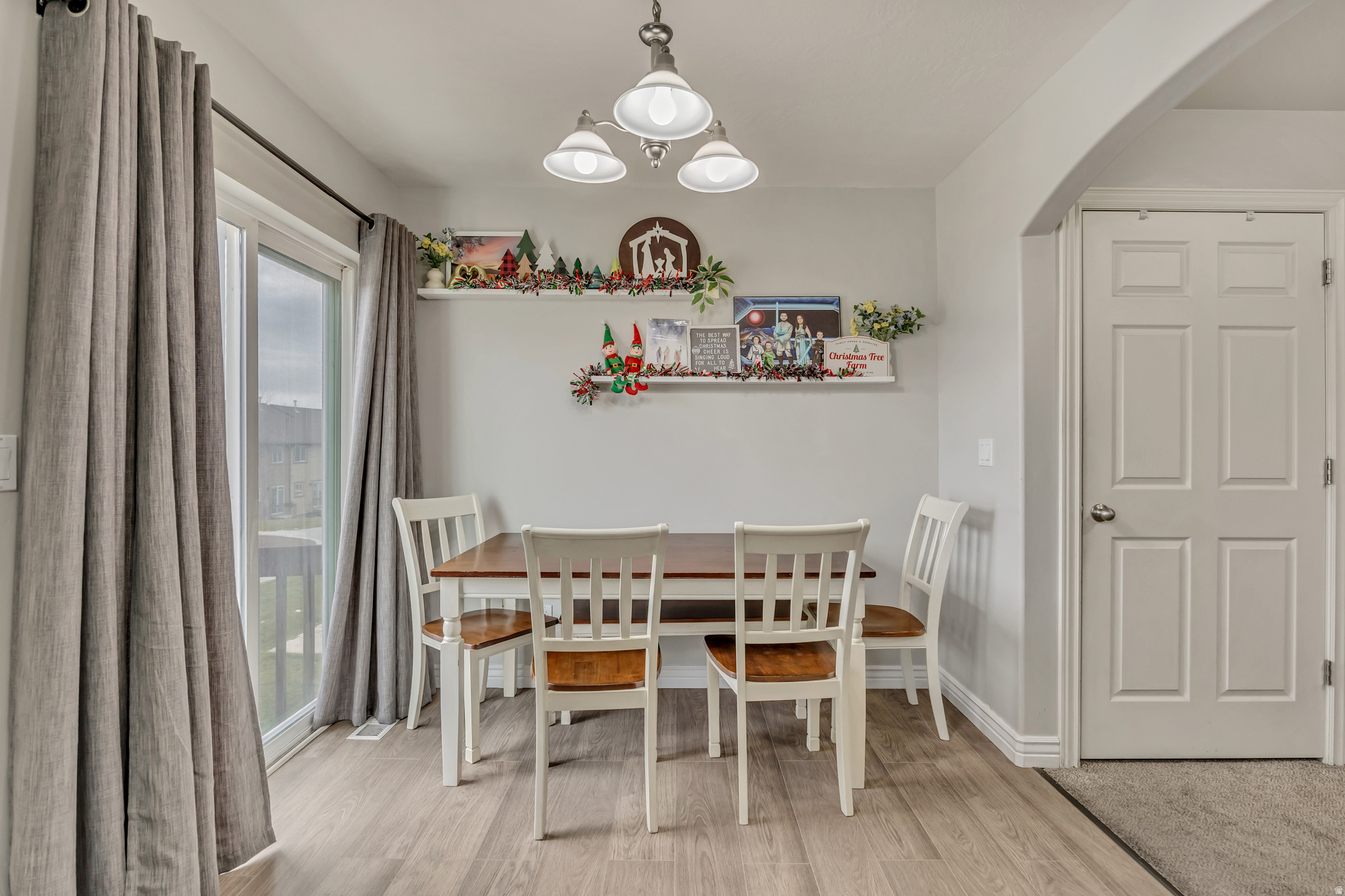 SARATOGA CHASE - Residential