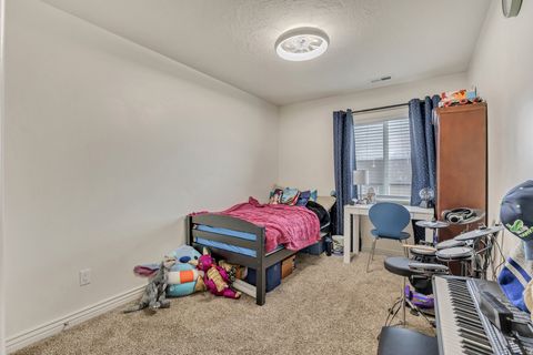 Tiny photo for 2012 N BELMONT DR, Saratoga Springs, UT 84045 (MLS # 2125446)