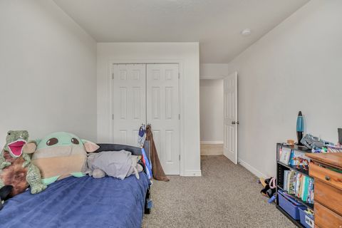 Tiny photo for 2012 N BELMONT DR, Saratoga Springs, UT 84045 (MLS # 2125446)