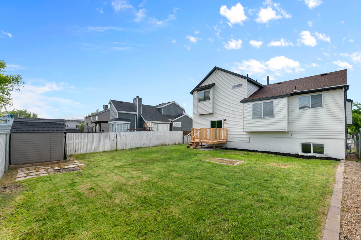 DELMAR DOWNS - Residential