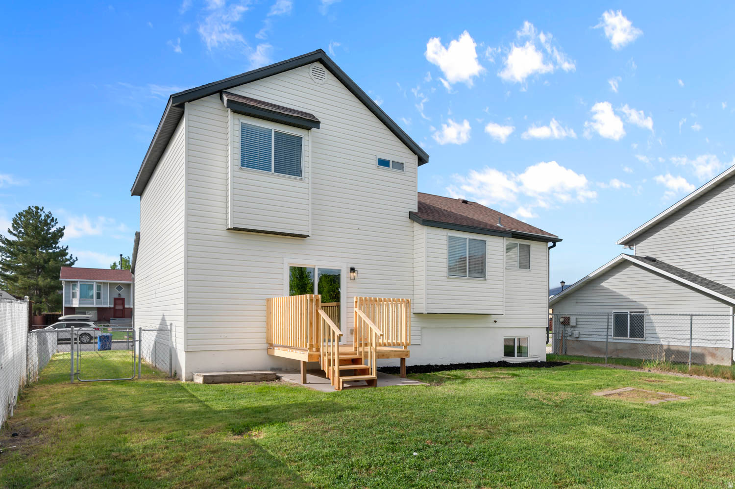 DELMAR DOWNS - Residential