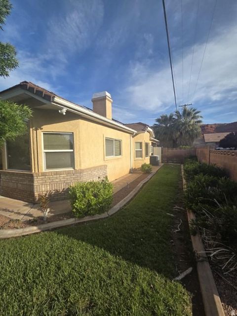 Tiny photo for 454 W 400 N, Saint George, UT 84770 (MLS # 2158316)