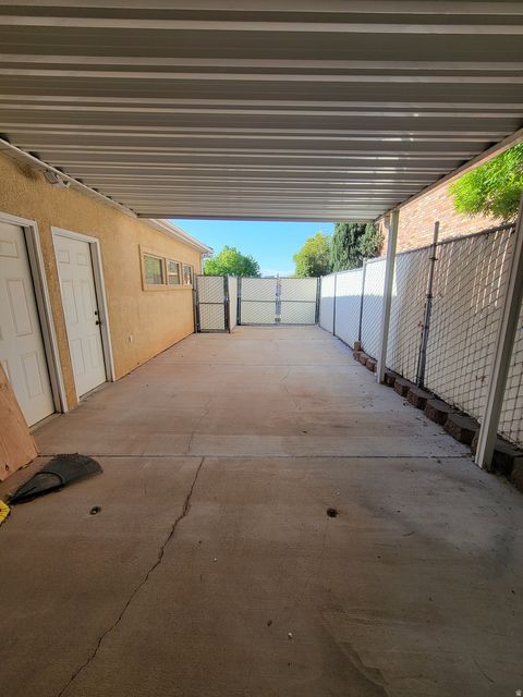 Tiny photo for 454 W 400 N, Saint George, UT 84770 (MLS # 2158316)