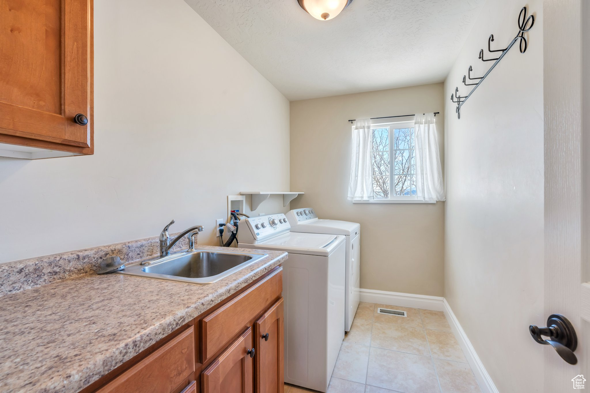 637 Little Rock Dr, Santaquin, Utah image 14