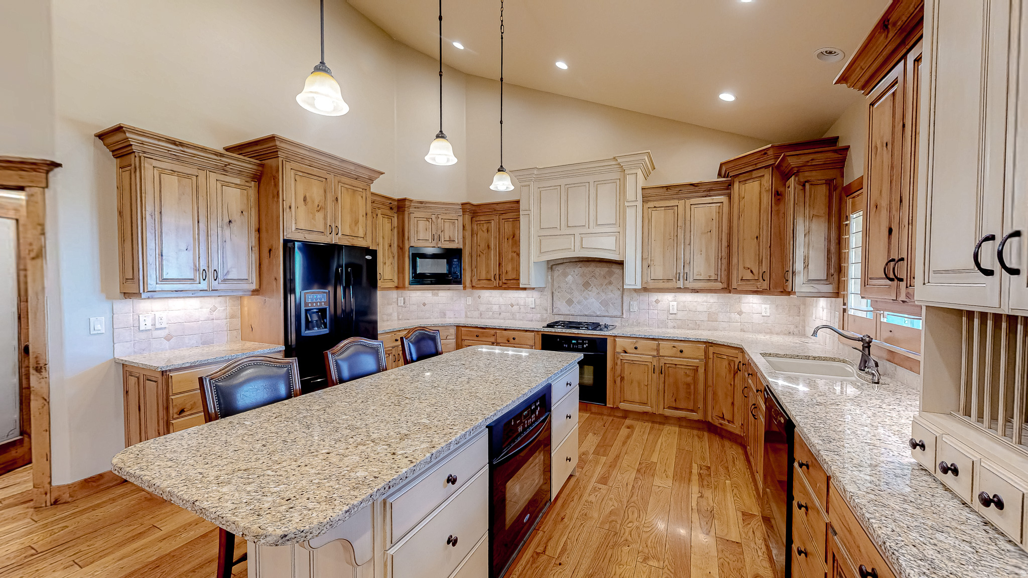 HARVEST RIDGE - Residential