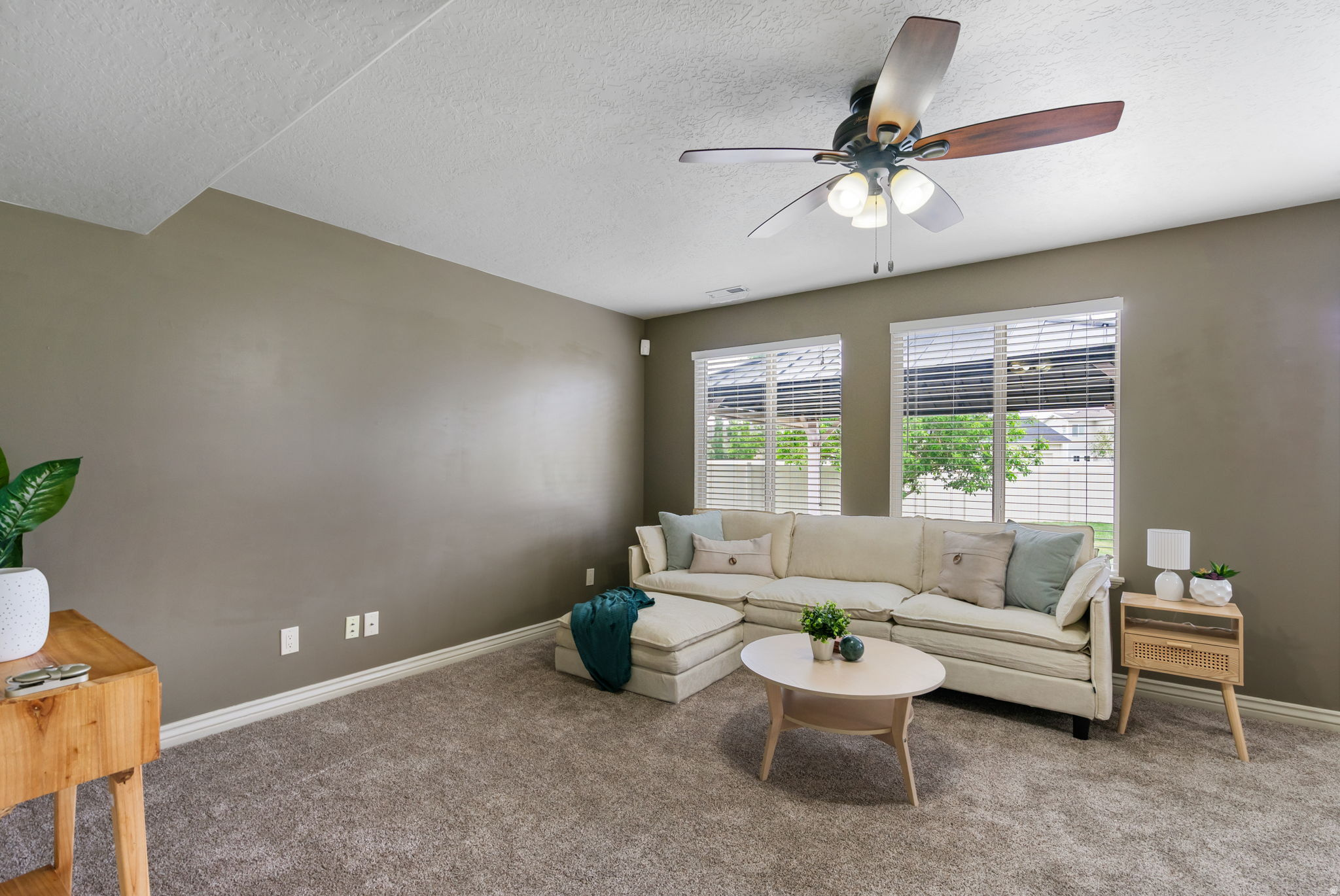 FARMINGTON RANCHES - Residential