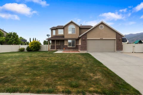 Tiny photo for 2028 MORNINGSIDE DR W, Farmington, UT 84025 (MLS # 2158072)